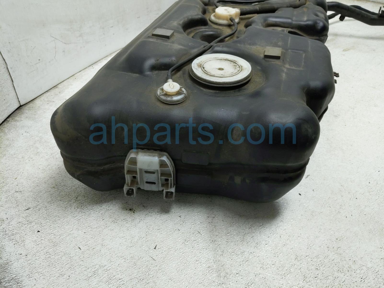 2021 BMW X1 Gas / Fuel Tank 16 11 7 453 430 Replacement 2021 BMW X1 Gas / Fuel Tank 16 11 7 453 430 Replacement thumbnail