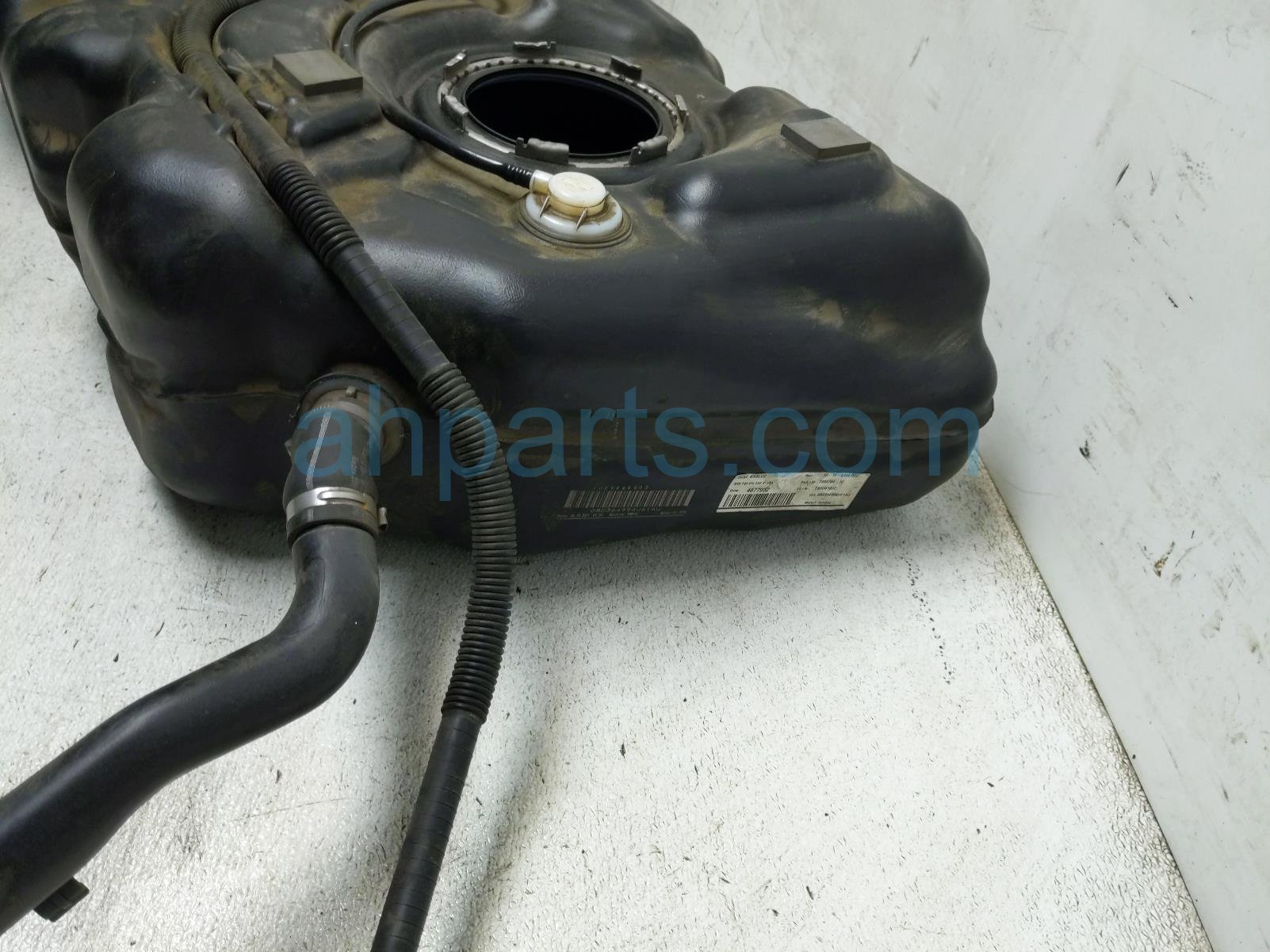 2021 BMW X1 Gas / Fuel Tank 16 11 7 453 430 Replacement 2021 BMW X1 Gas / Fuel Tank 16 11 7 453 430 Replacement thumbnail