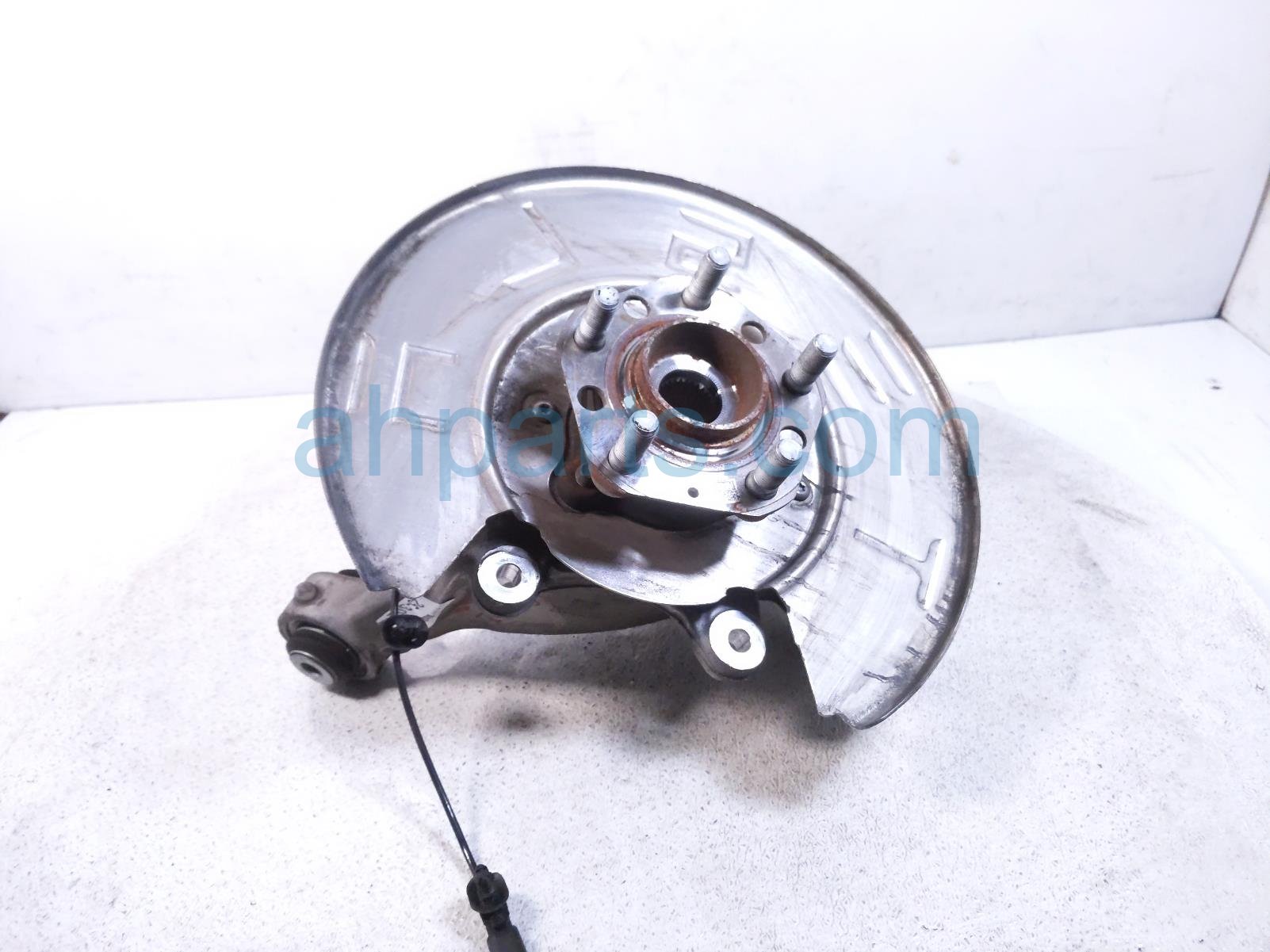 $199 Tesla RR/LH SPINDLE KNUCKLE HUB