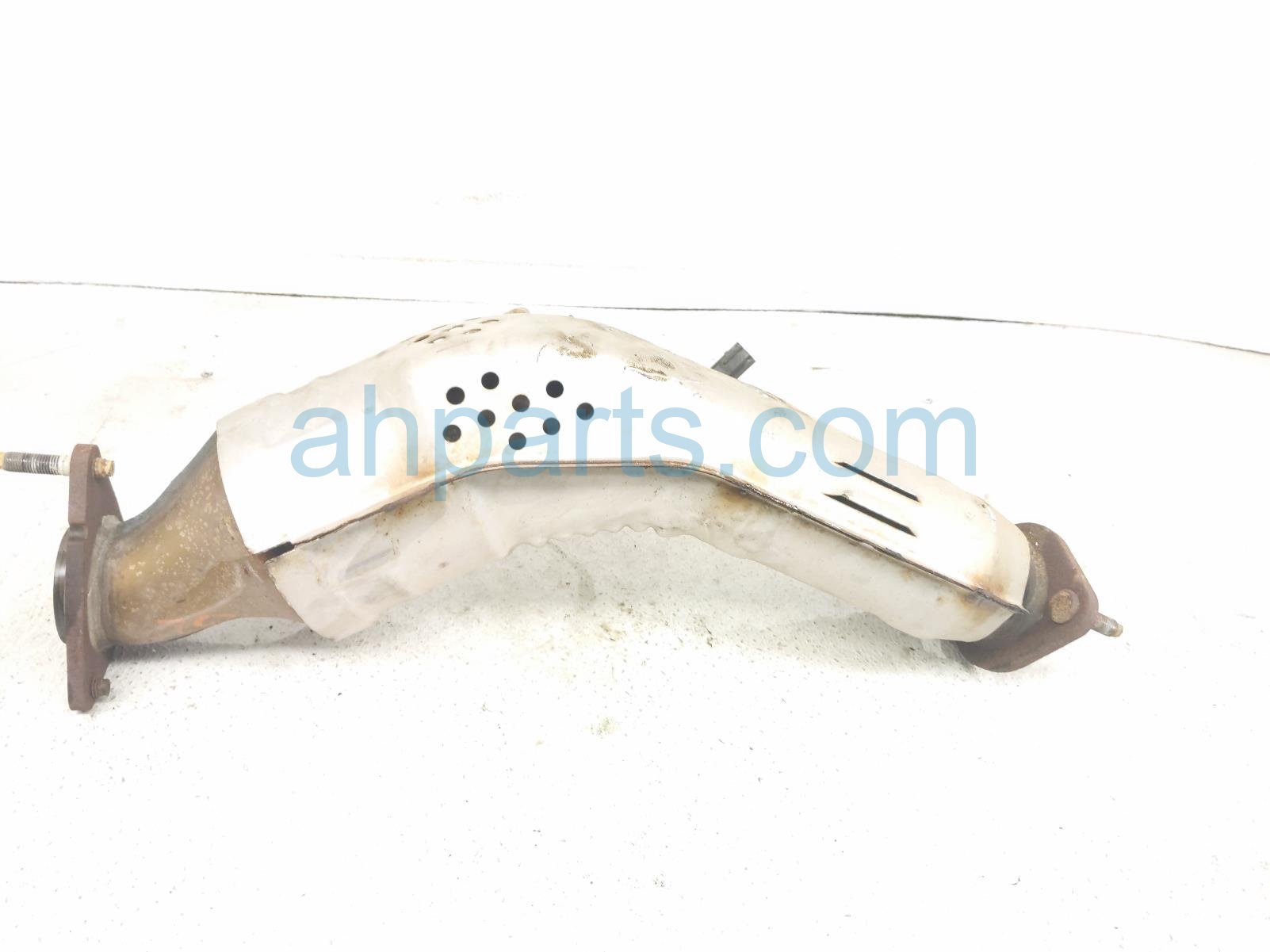 $349 Infiniti RH EXHAUST CATALYTIC CONVERTER $349 Infiniti RH EXHAUST CATALYTIC CONVERTER