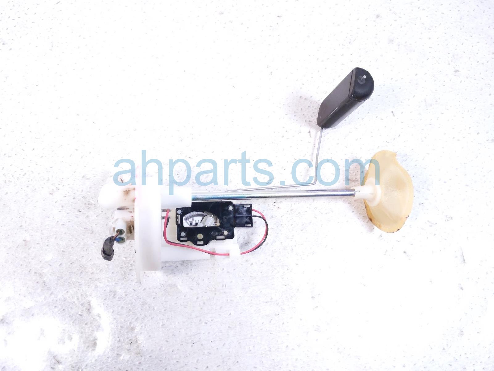 Subaru GAS / FUEL SENDING UNIT - 2.0T M.T Subaru GAS / FUEL SENDING UNIT - 2.0T M.T