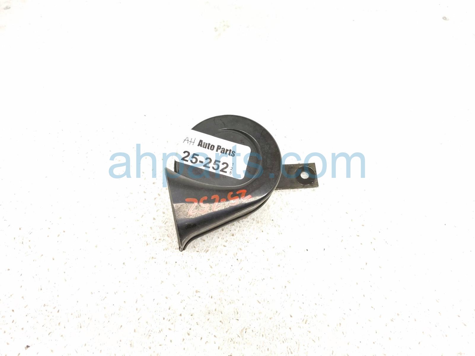 $20 Infiniti LOW NOTE HORN $20 Infiniti LOW NOTE HORN