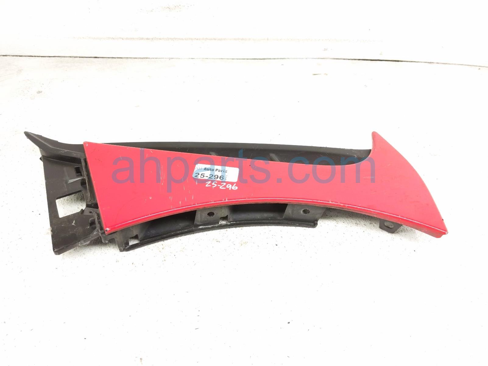 Toyota LH SIDE FENDER LOWER MOLDING - RED