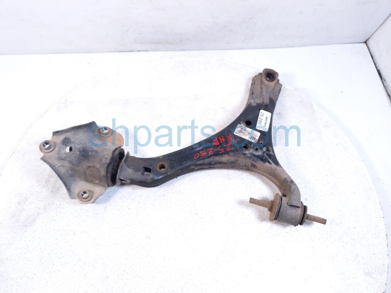 Honda FR/RH LOWER CONTROL ARM Honda FR/RH LOWER CONTROL ARM
