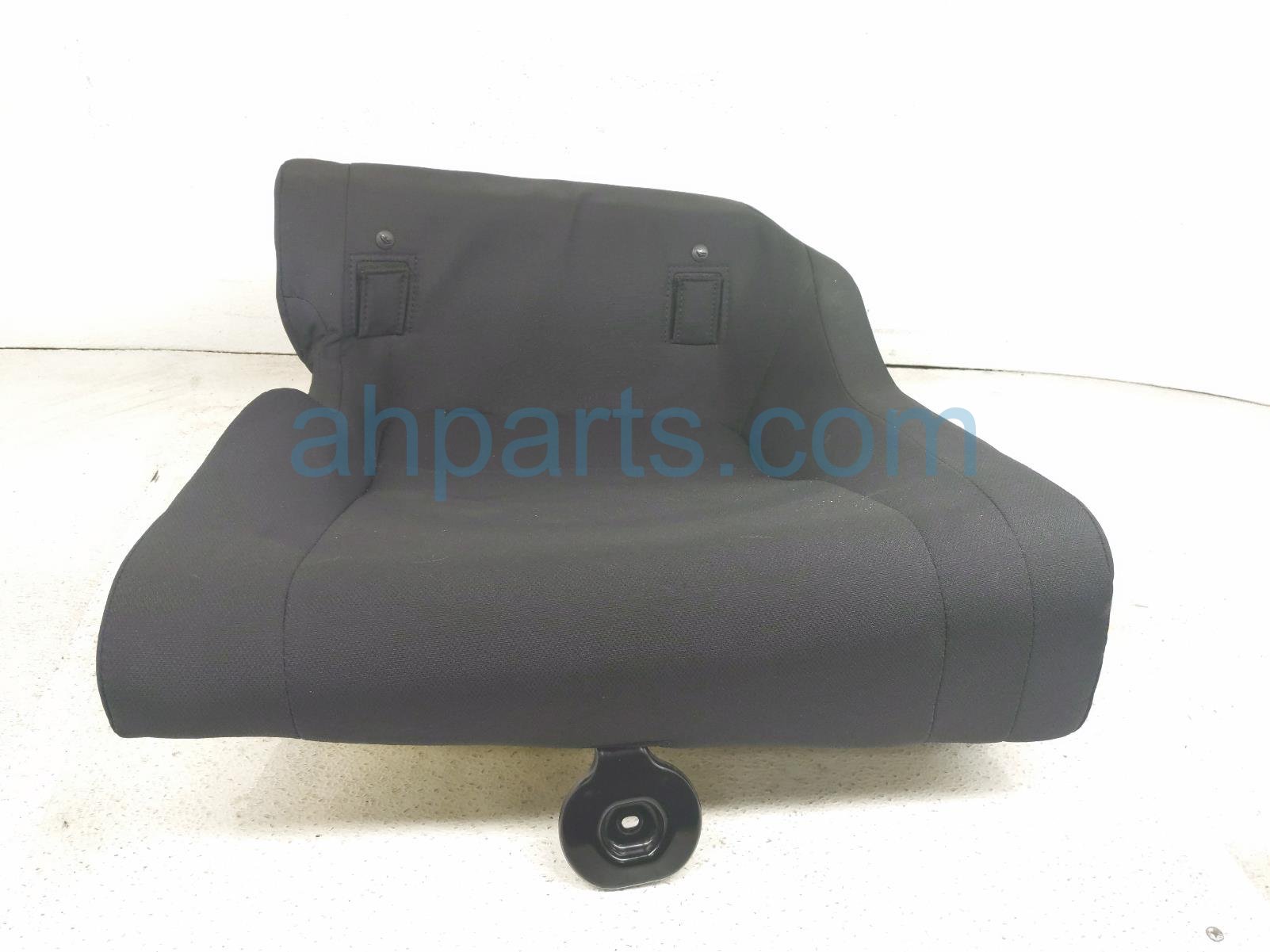 Toyota RR/LH LOWER SEAT CUSHION - BLACK