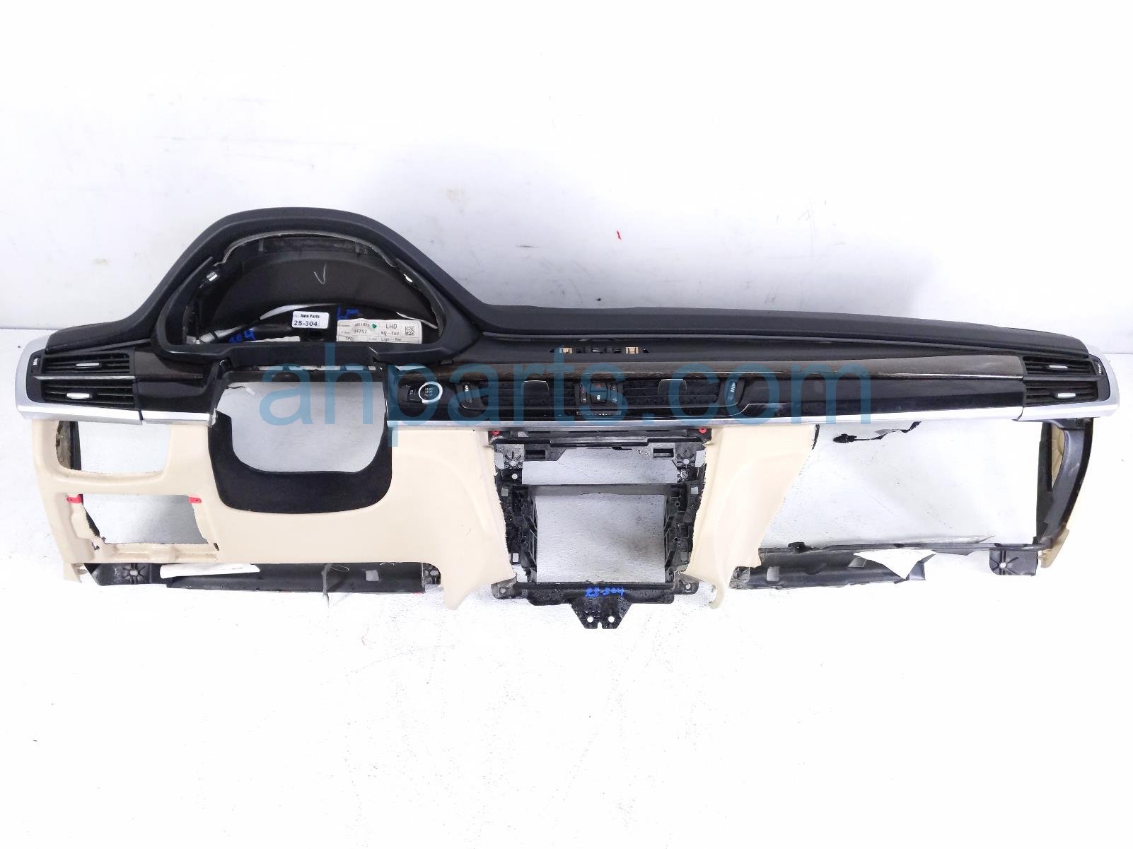 BMW DASHBOARD W/ AIRBAG