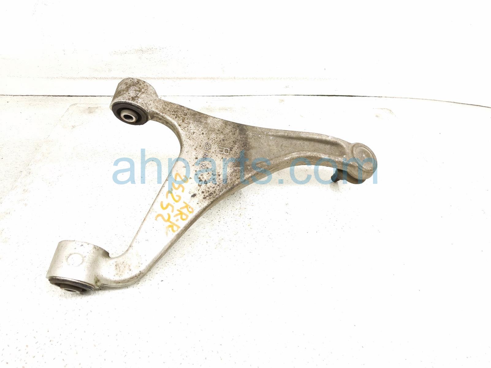 $49 Infiniti RR/RH UPPER CONTROL ARM
