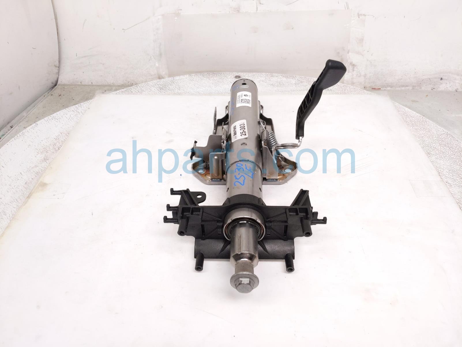 BMW STEERING COLUMN ASSY - LH