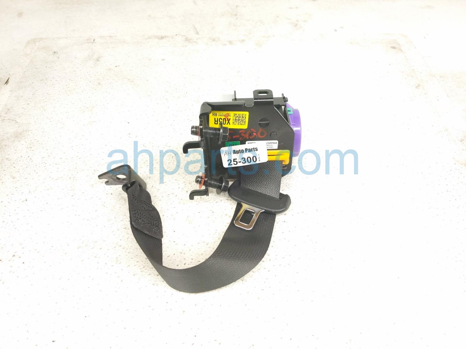 Hyundai RR/RH SEAT BELT RETRACTOR - BLACK Hyundai RR/RH SEAT BELT RETRACTOR - BLACK