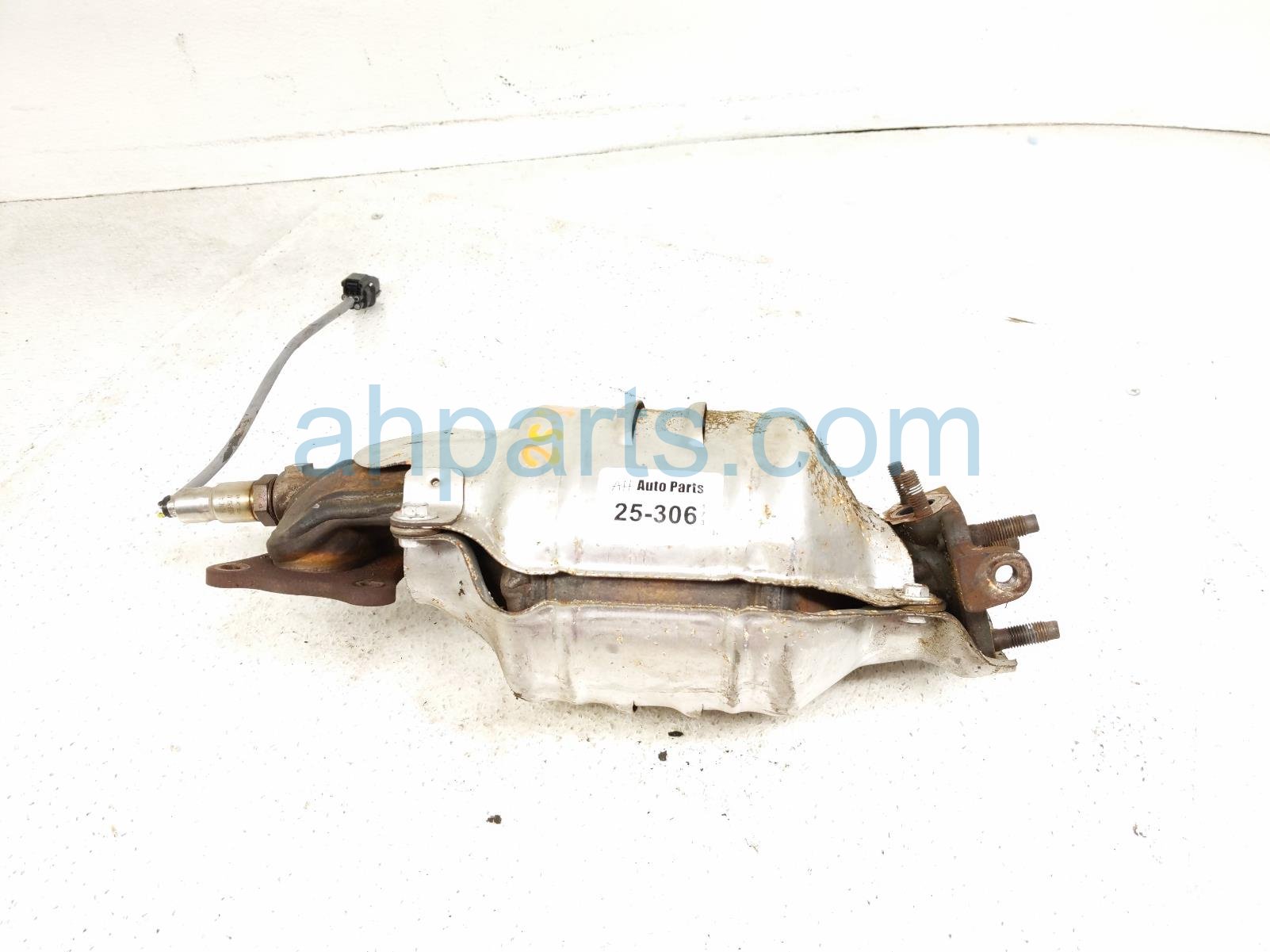 $299 Acura FRONT EXHAUST MANIFOLD
