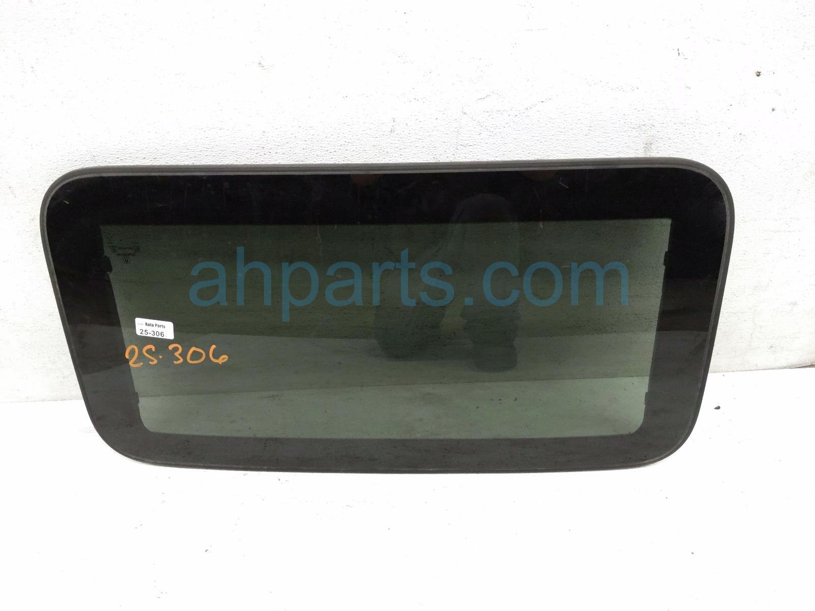 2015 Acura TLX Sunroof / Sun Roof Glass Window 70200 TZ3 A02 Replacement 2015 Acura TLX Sunroof / Sun Roof Glass Window 70200 TZ3 A02 Replacement thumbnail