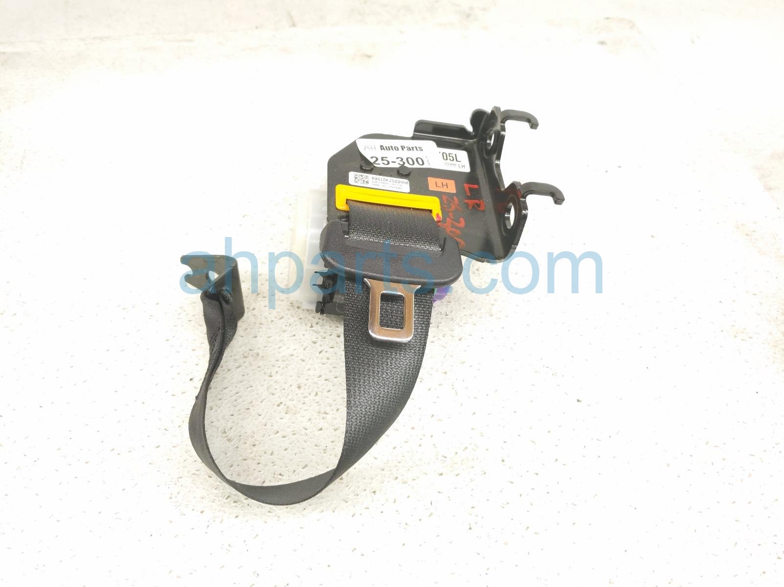 Hyundai RR/LH SEAT BELT RETRACTOR - BLACK Hyundai RR/LH SEAT BELT RETRACTOR - BLACK