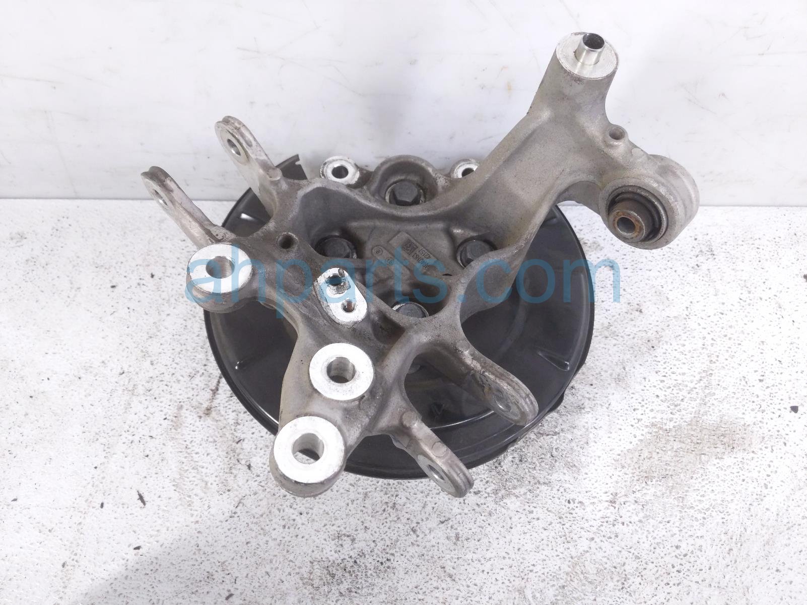 Honda RR/RH SPINDLE KNUCKLE HUB