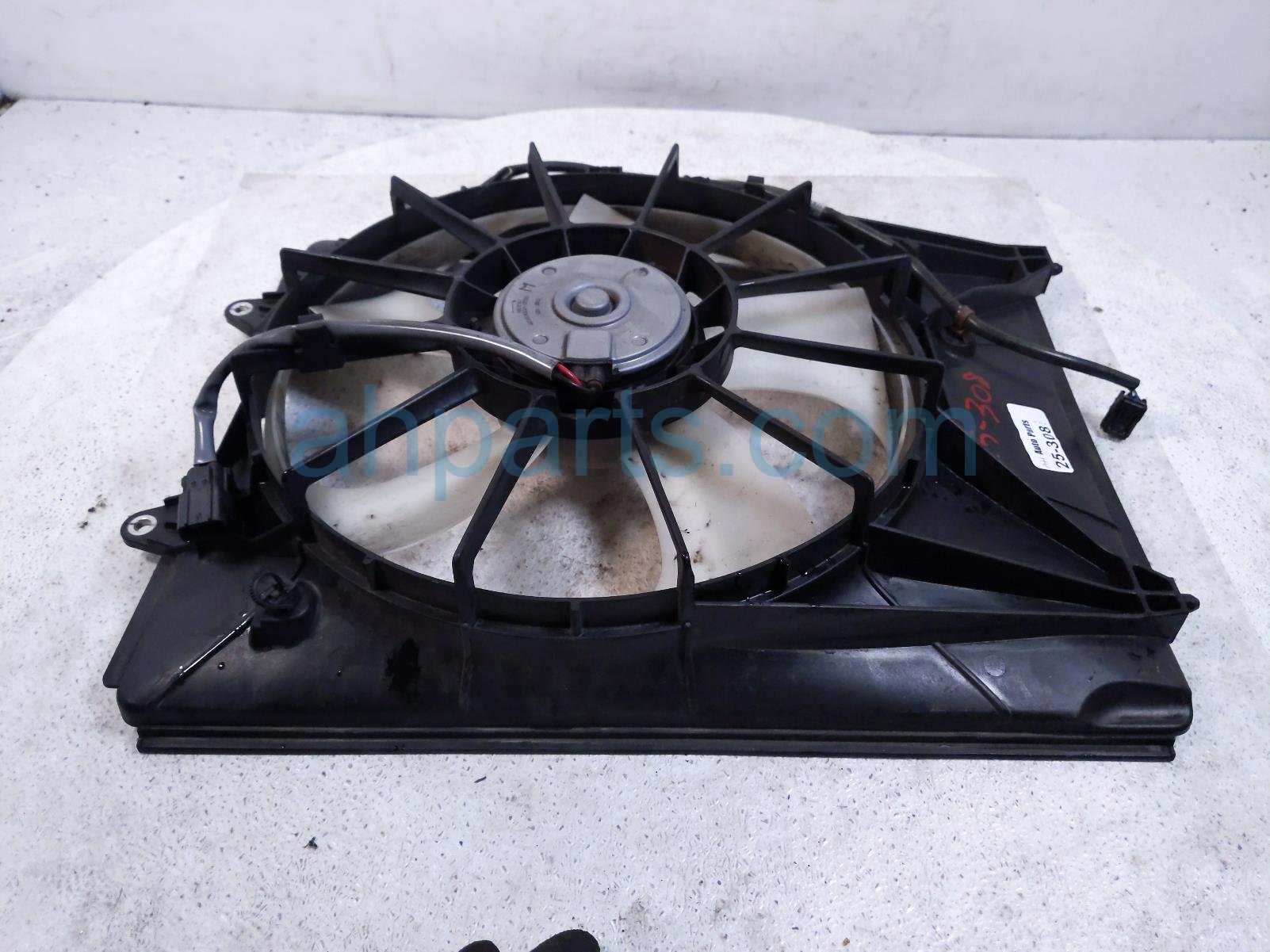Acura RADIATOR FAN ASSEMBLY