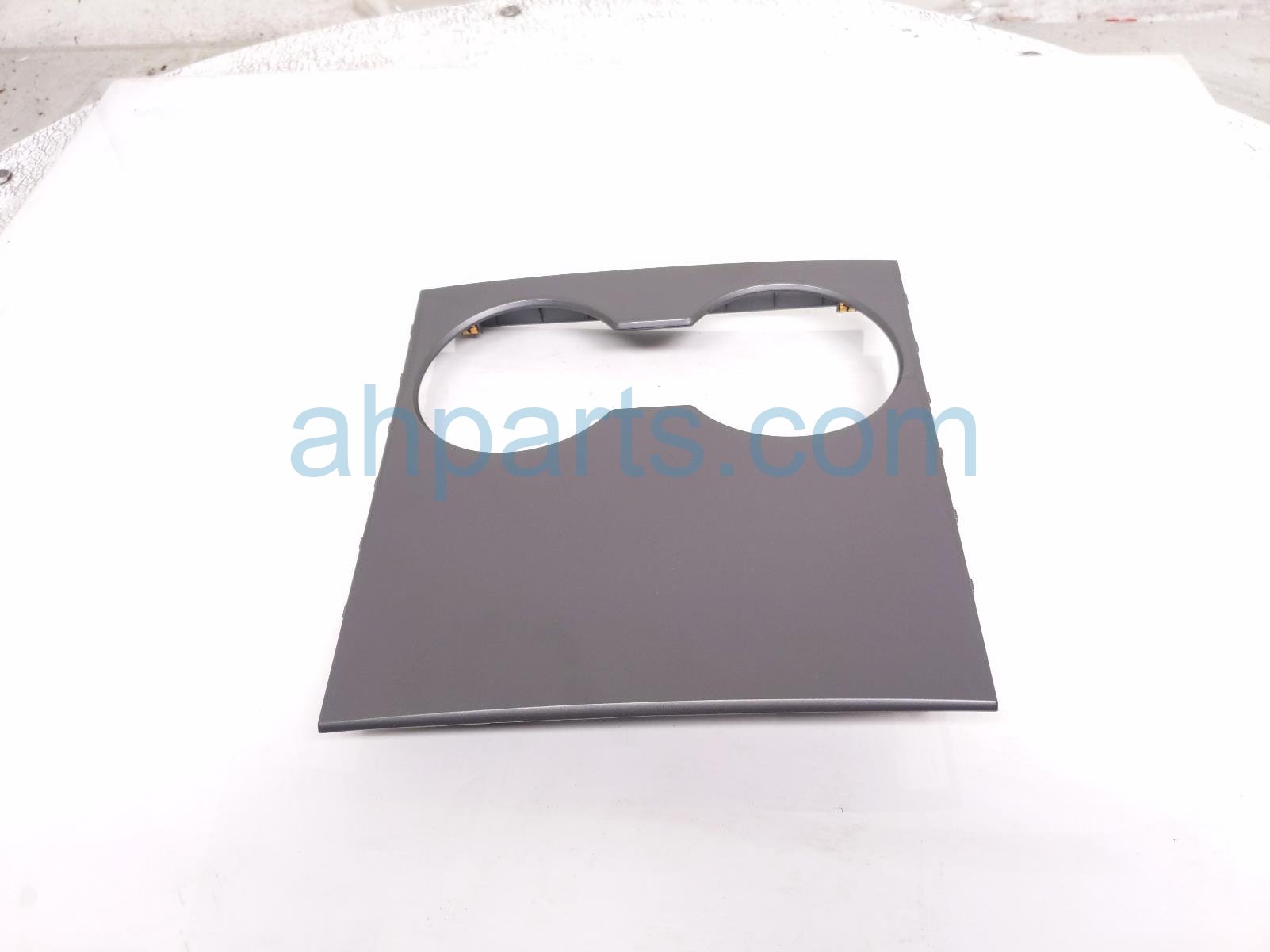 Tesla CENTER CONSOLE CUP HLD BEZEL -BLK Tesla CENTER CONSOLE CUP HLD BEZEL -BLK