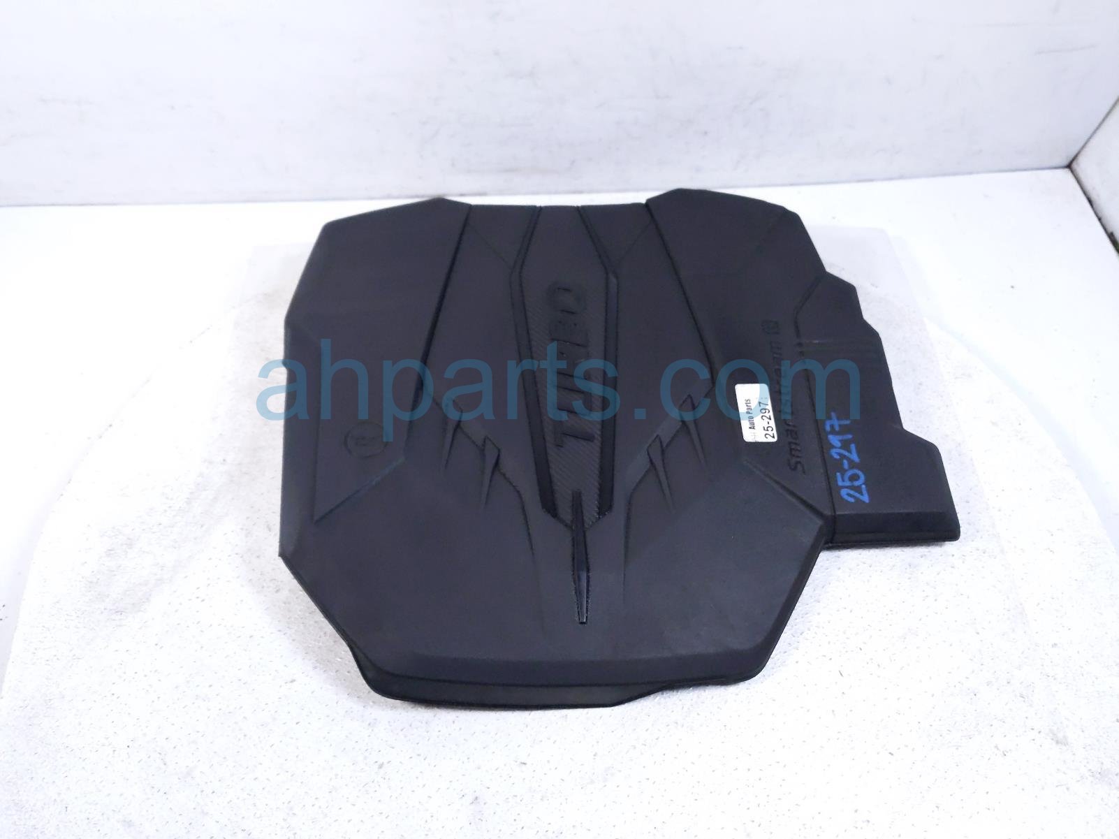 Kia ENGINE APPEARANCE COVER - 2.5L Kia ENGINE APPEARANCE COVER - 2.5L