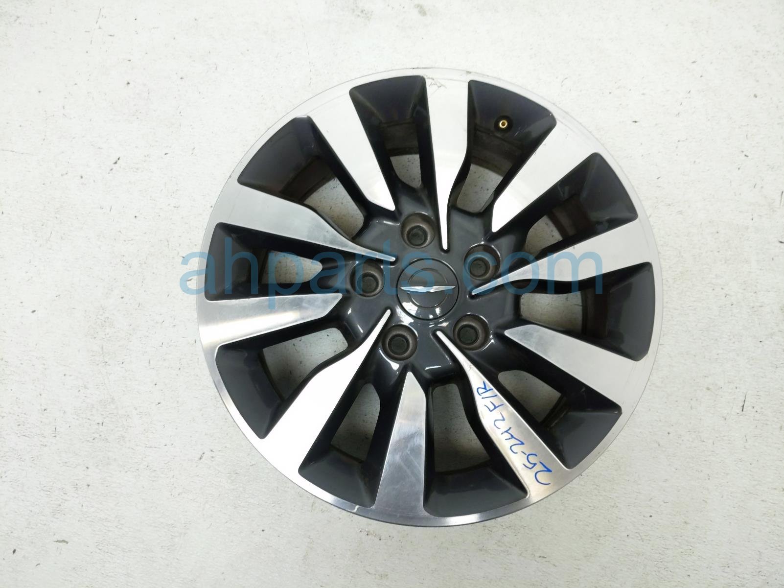 $249 Chrysler FR/RH ALLOY MULTI-SPOKE WHEEL / RIM
