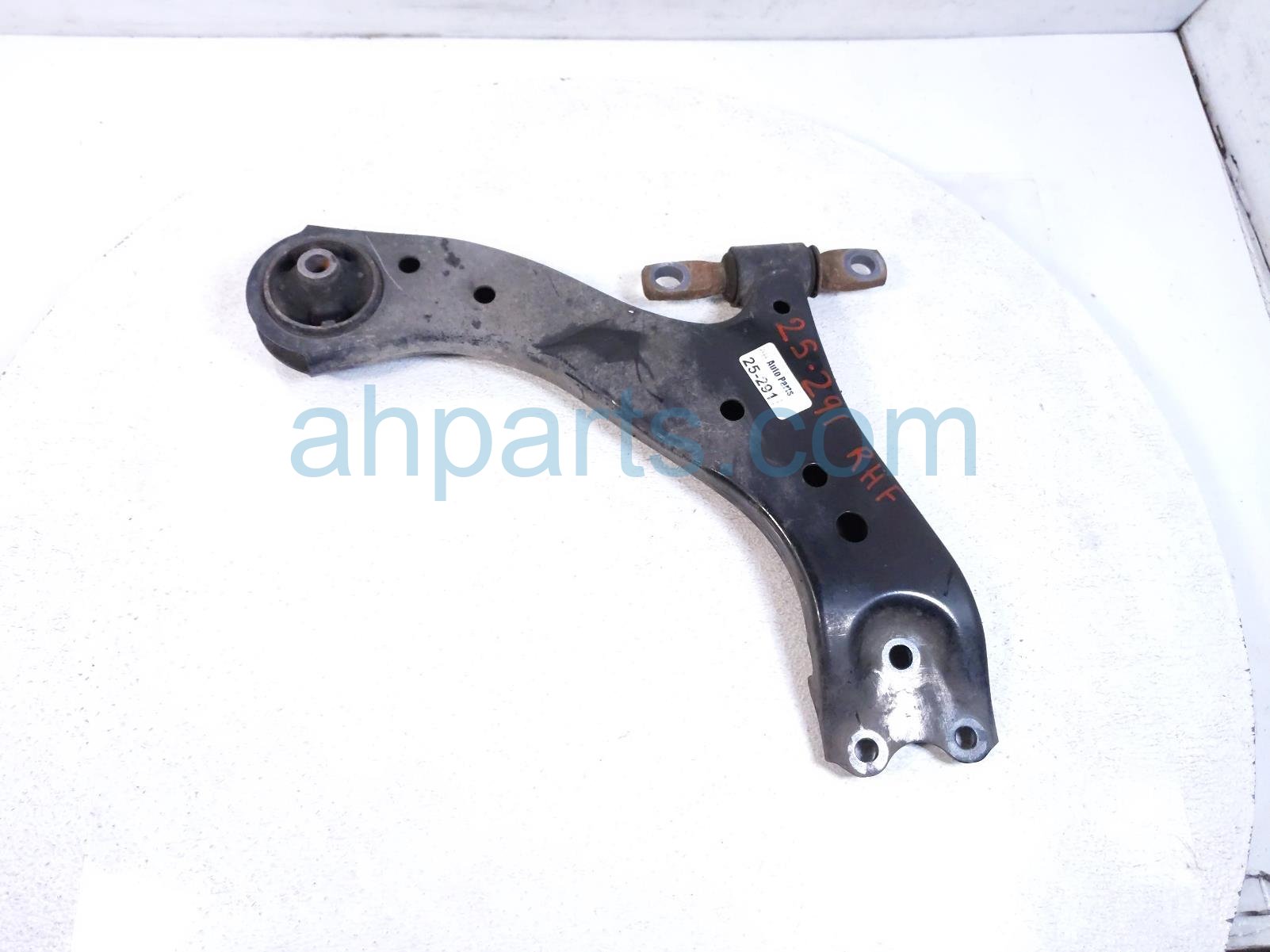 Toyota FR/RH LOWER CONTROL ARM Toyota FR/RH LOWER CONTROL ARM