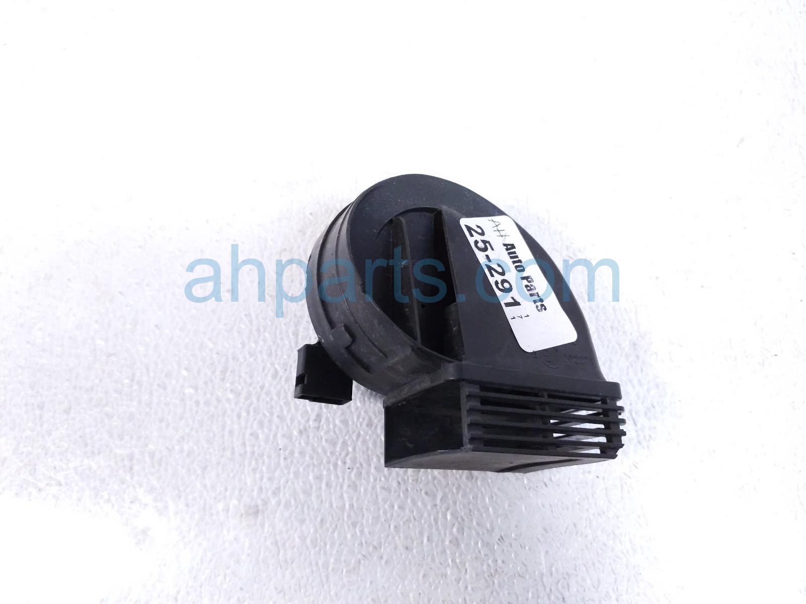 Toyota LOW PITCH NOTE HORN LH Toyota LOW PITCH NOTE HORN LH