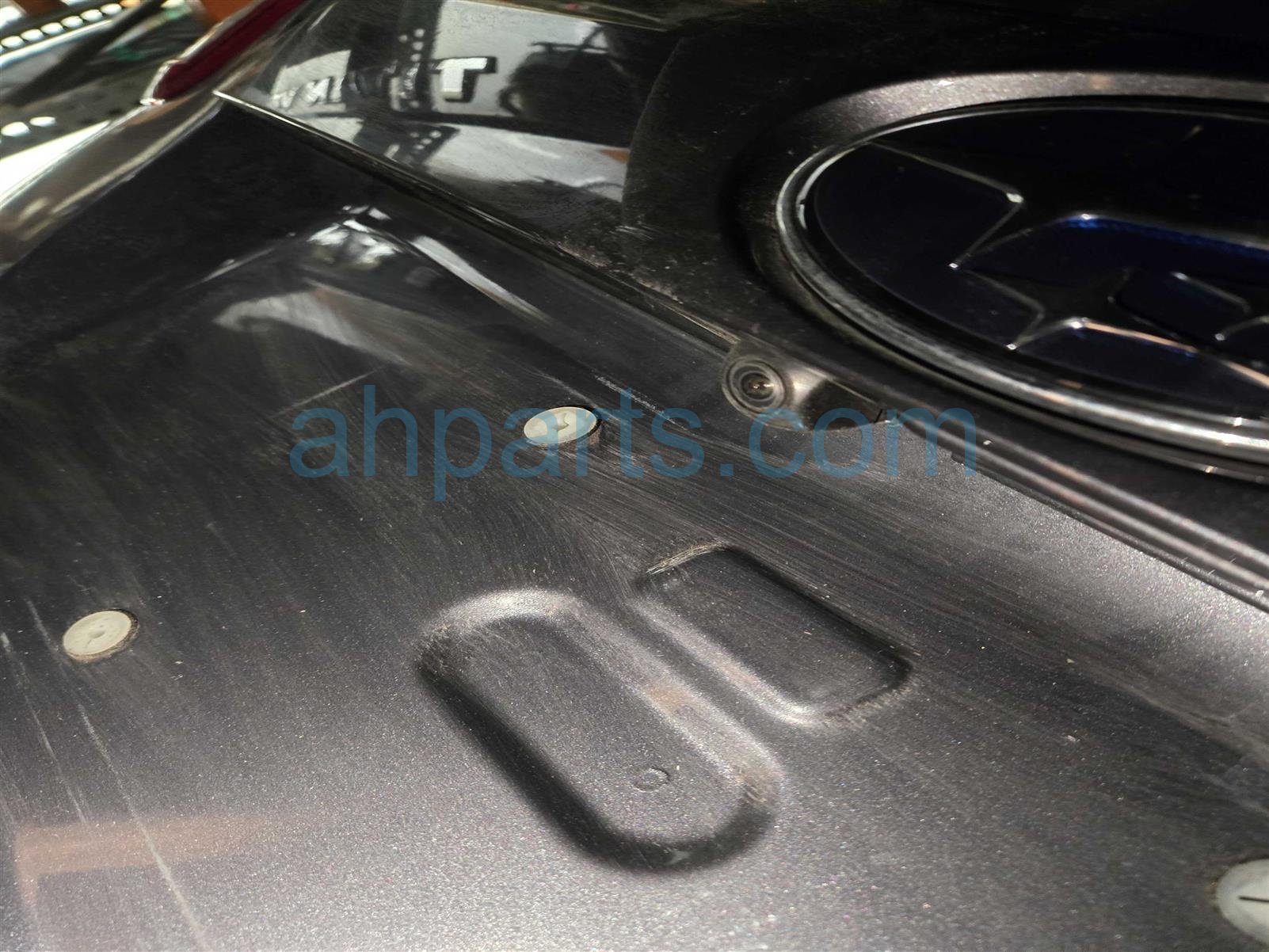 $850 Subaru LIFT GATE / TAIL GATE - GREY W/CAM $850 Subaru LIFT GATE / TAIL GATE - GREY W/CAM