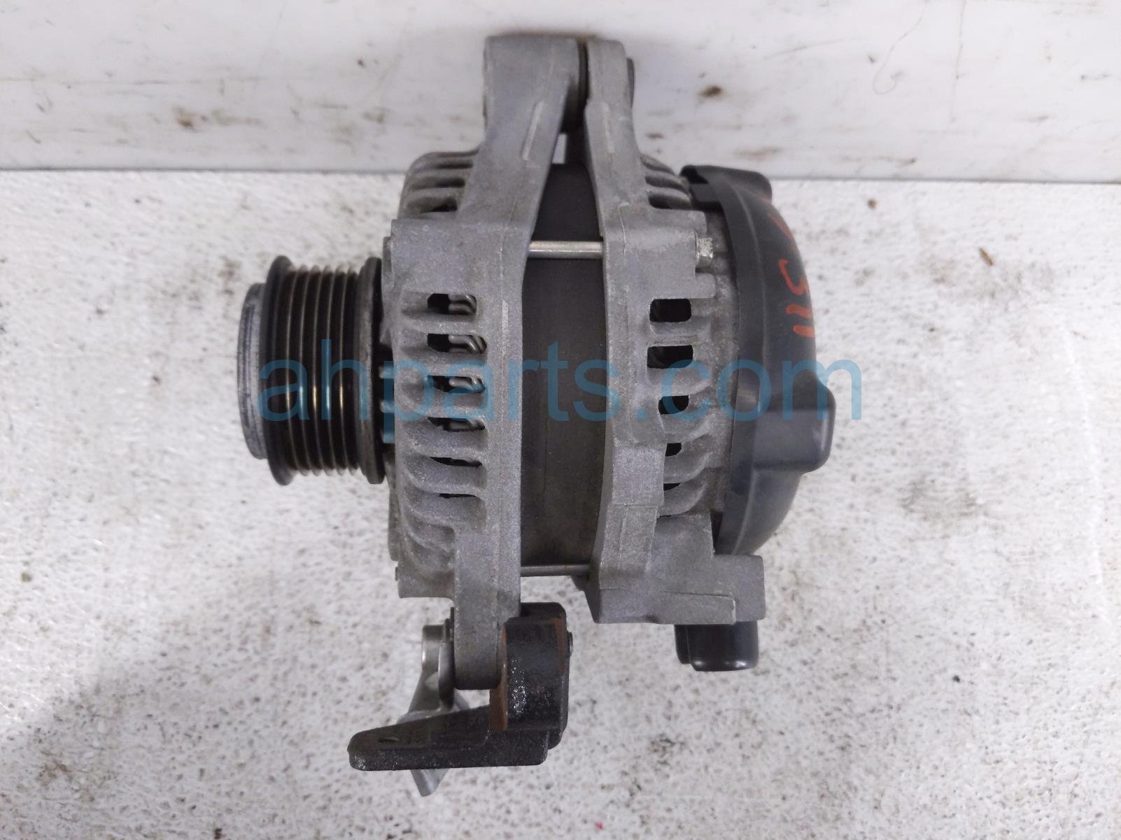 $115 Honda ALTERNATOR / GENERATOR