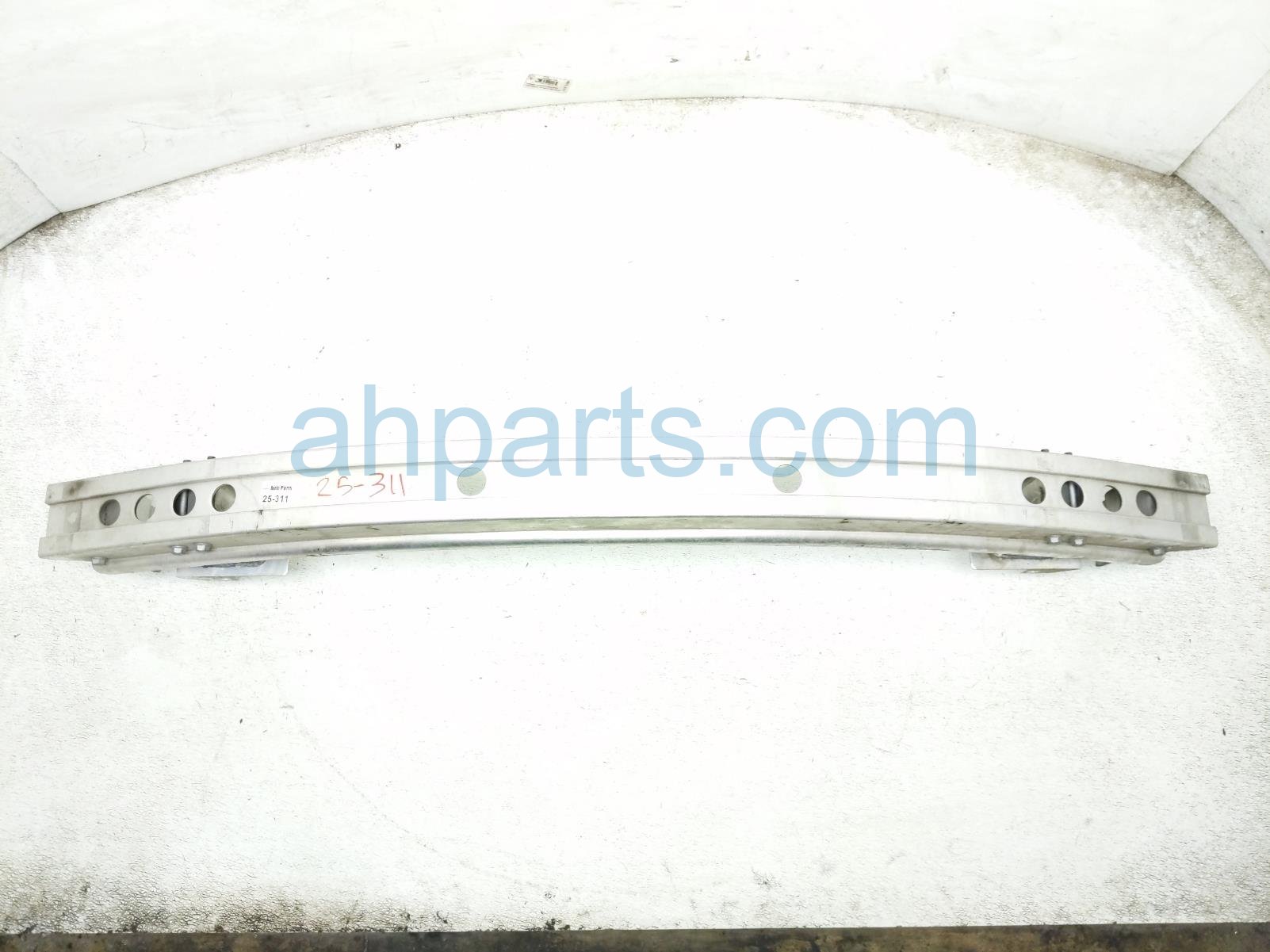 Honda FRONT BUMPER REINFORCEMENT BAR