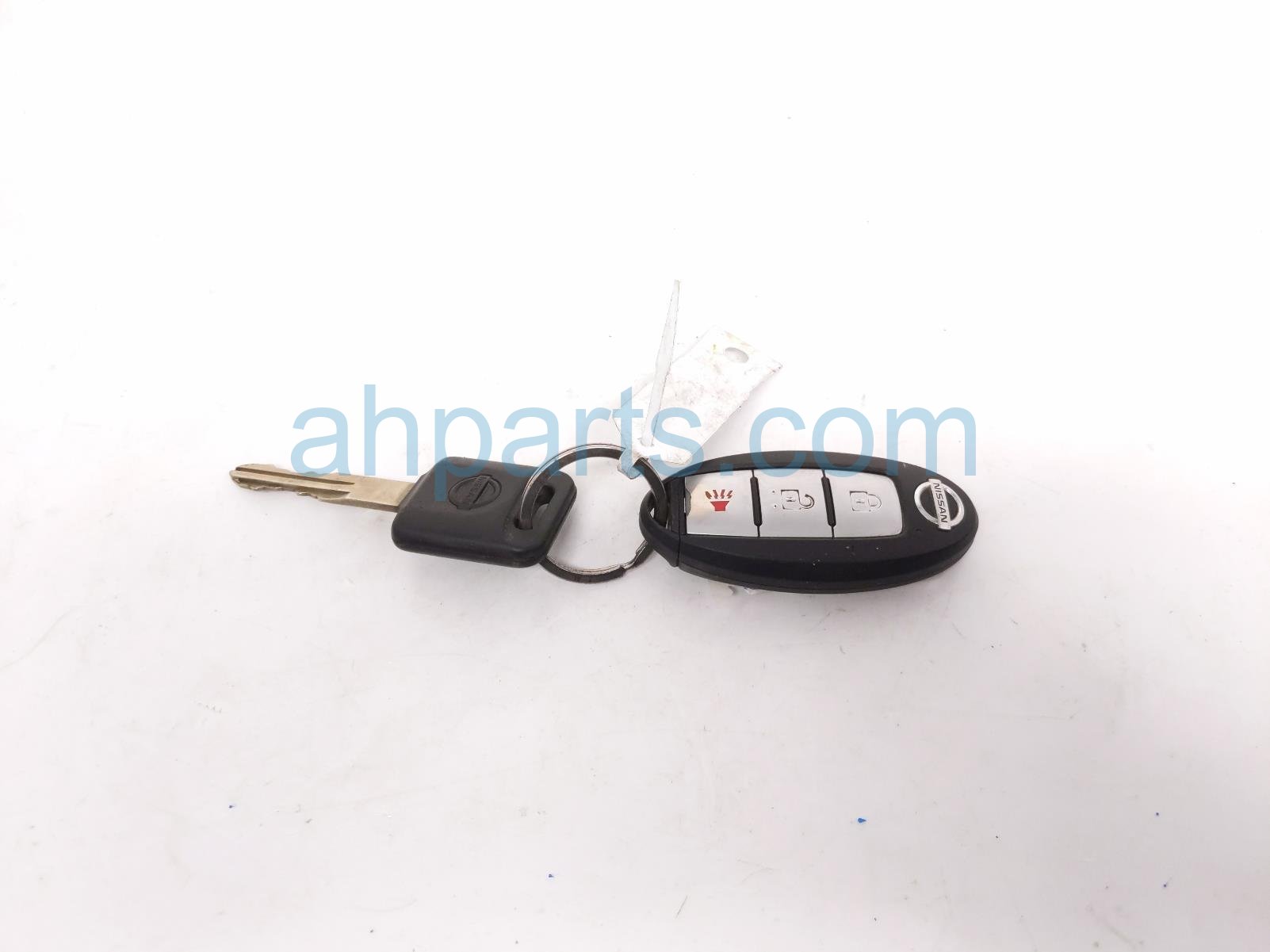 Nissan THREE BUTTON REMOTE KEY FOB Nissan THREE BUTTON REMOTE KEY FOB