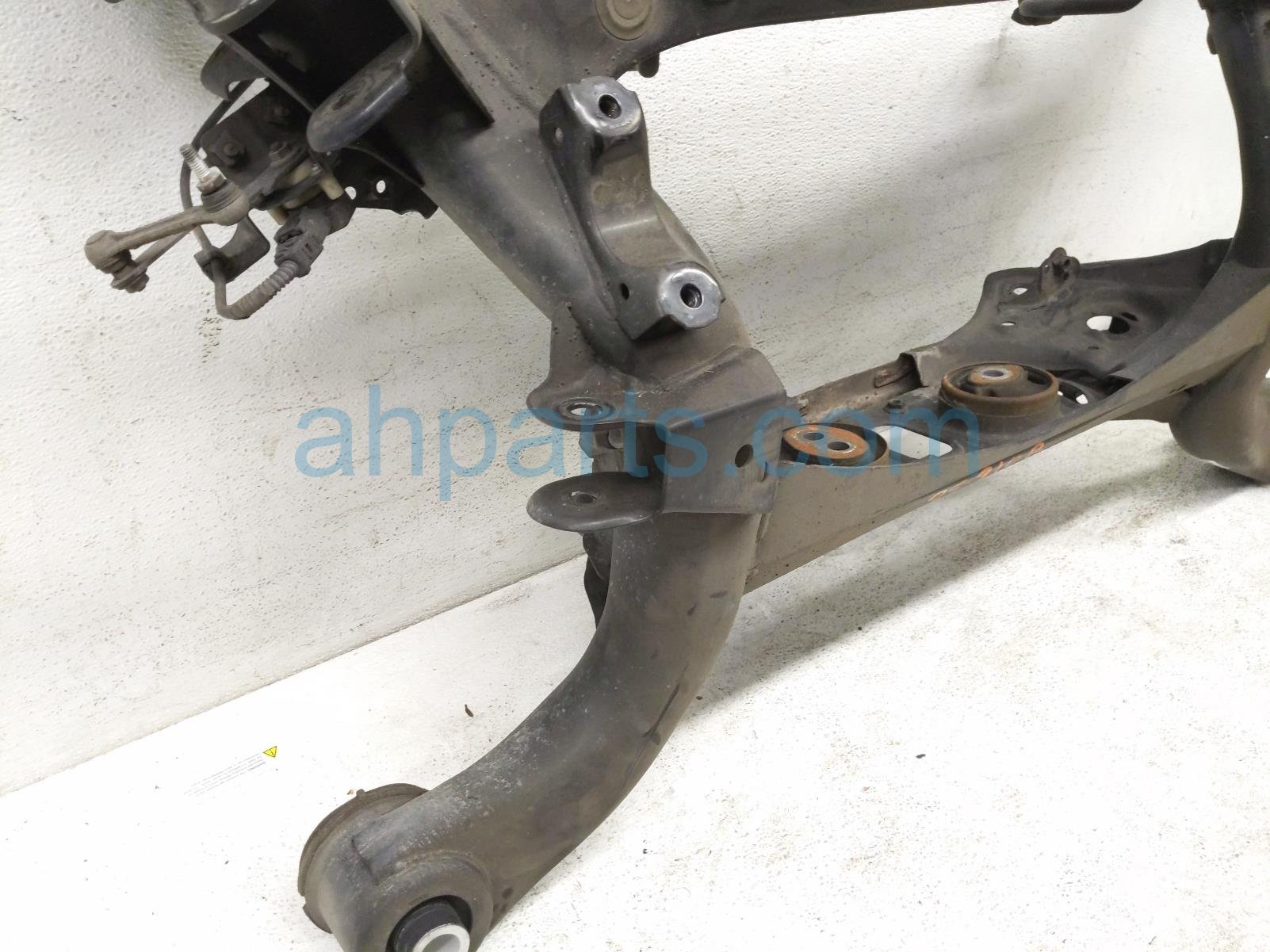 2016 Lexus Rc200t Crossmember Rear Sub Frame / Cradle 51206 30142 Replacement 2016 Lexus Rc200t Crossmember Rear Sub Frame / Cradle 51206 30142 Replacement thumbnail