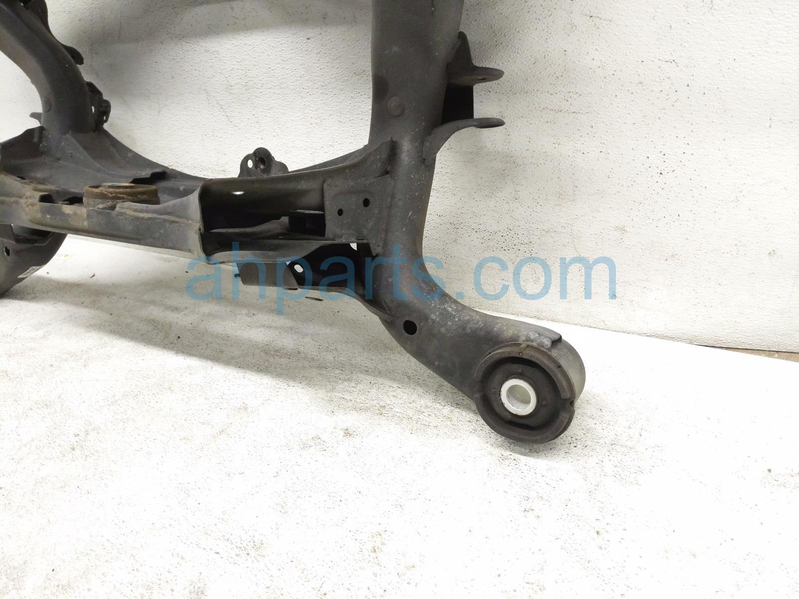 2016 Lexus Rc200t Crossmember Rear Sub Frame / Cradle 51206 30142 Replacement 2016 Lexus Rc200t Crossmember Rear Sub Frame / Cradle 51206 30142 Replacement thumbnail