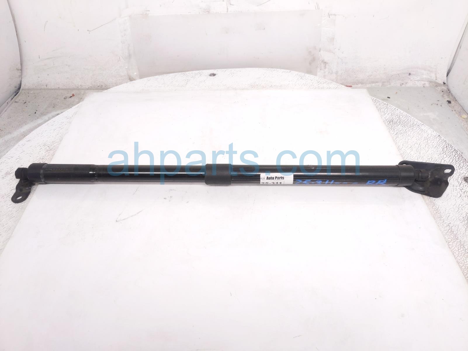 Honda RH ELECTRIC STRUT/ LIFT CYLINDER Honda RH ELECTRIC STRUT/ LIFT CYLINDER