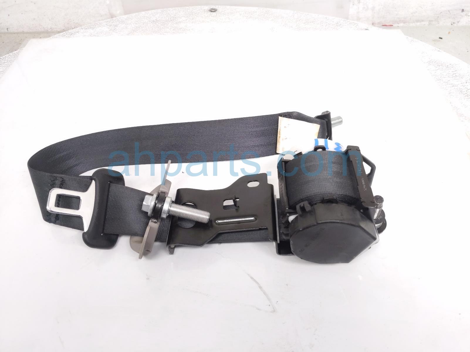 Honda 3RD ROW LH SEAT BELT - BLACK