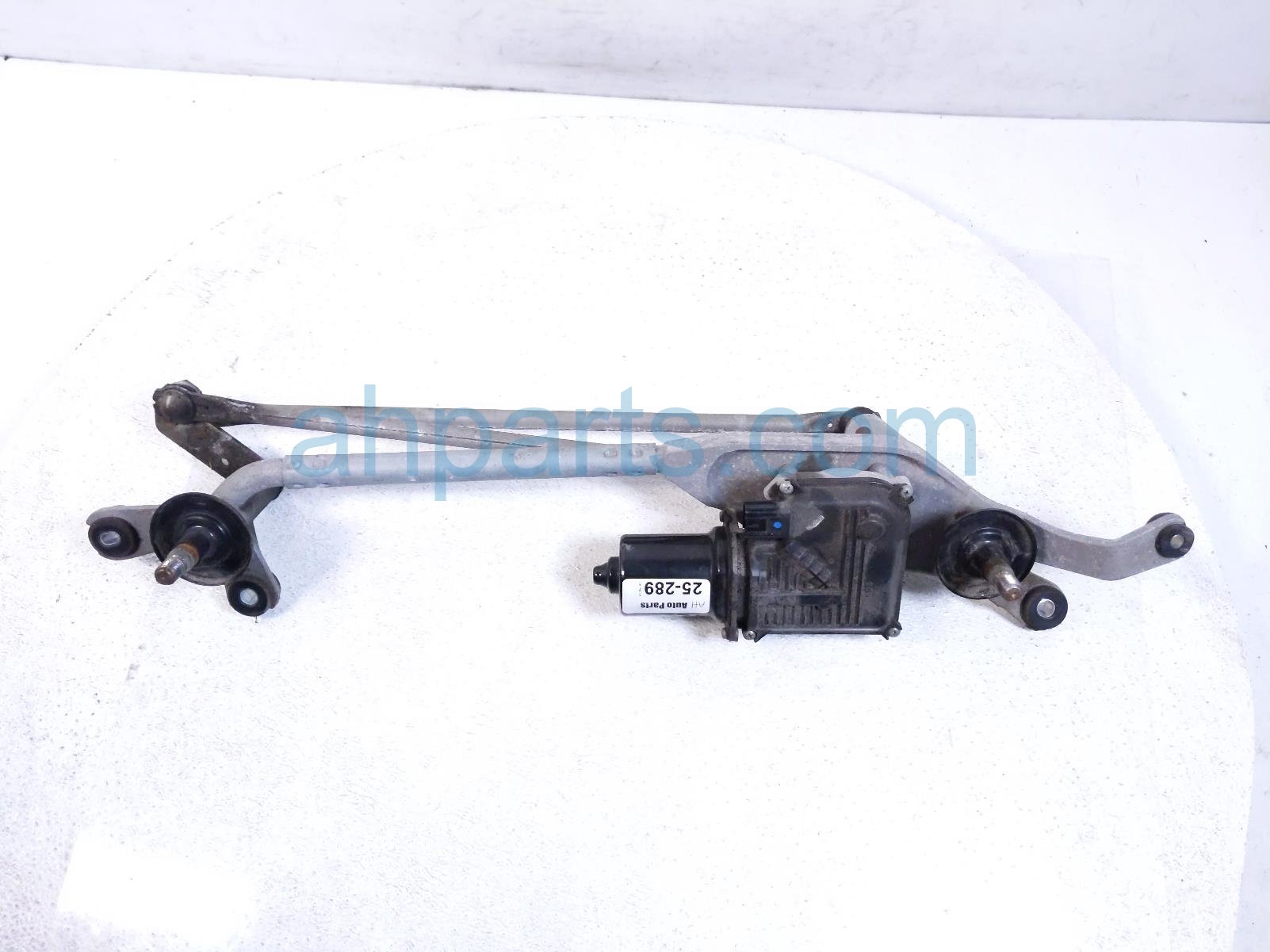 $79 Acura FRT WINDSHIELD WIPER MOTOR & LINKAGE $79 Acura FRT WINDSHIELD WIPER MOTOR & LINKAGE
