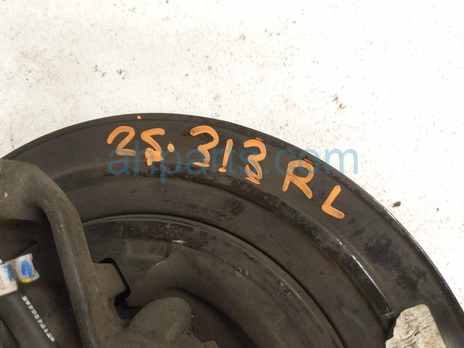 2018 Jeep Grand Cherokee Axle Stub Rear Driver Spindle Knuckle Hub 68253396AB Replacement 2018 Jeep Grand Cherokee Axle Stub Rear Driver Spindle Knuckle Hub 68253396AB Replacement thumbnail