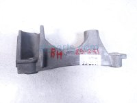 Toyota RH ENGINE MOUNT BRACKET - 2.5L Toyota RH ENGINE MOUNT BRACKET - 2.5L