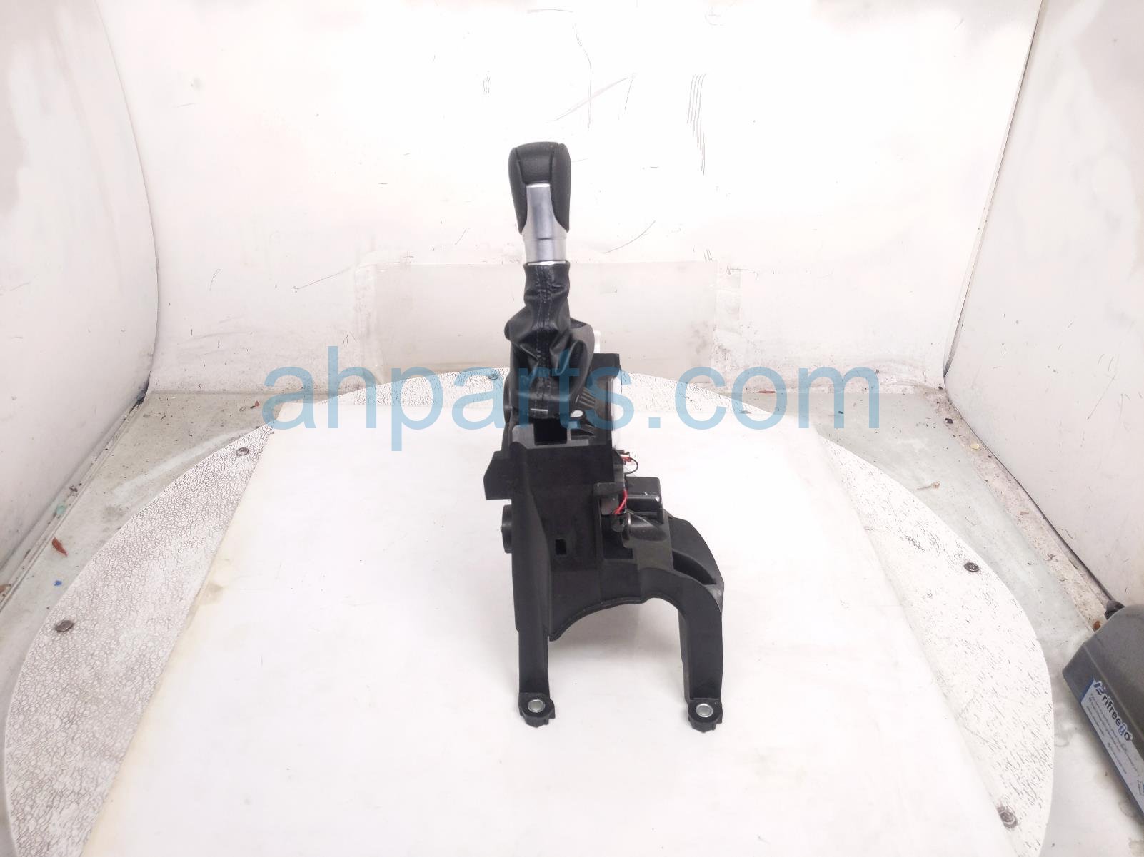 $40 Honda A/T FLOOR SHIFTER W/KNOB - 1.5T $40 Honda A/T FLOOR SHIFTER W/KNOB - 1.5T