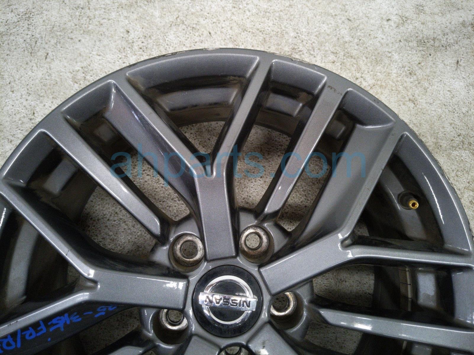 2021 Nissan Rogue Front Passenger Wheel / Rim 40300 6RR1B Replacement 2021 Nissan Rogue Front Passenger Wheel / Rim 40300 6RR1B Replacement thumbnail