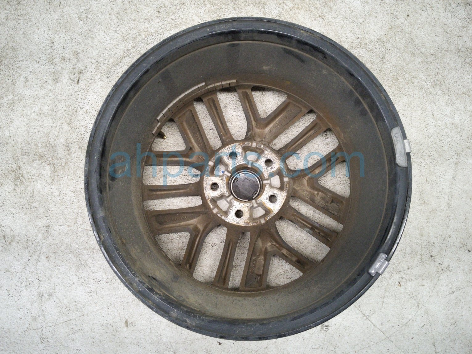 2021 Nissan Rogue Front Driver Wheel / Rim 40300 6RR1B Replacement 2021 Nissan Rogue Front Driver Wheel / Rim 40300 6RR1B Replacement thumbnail