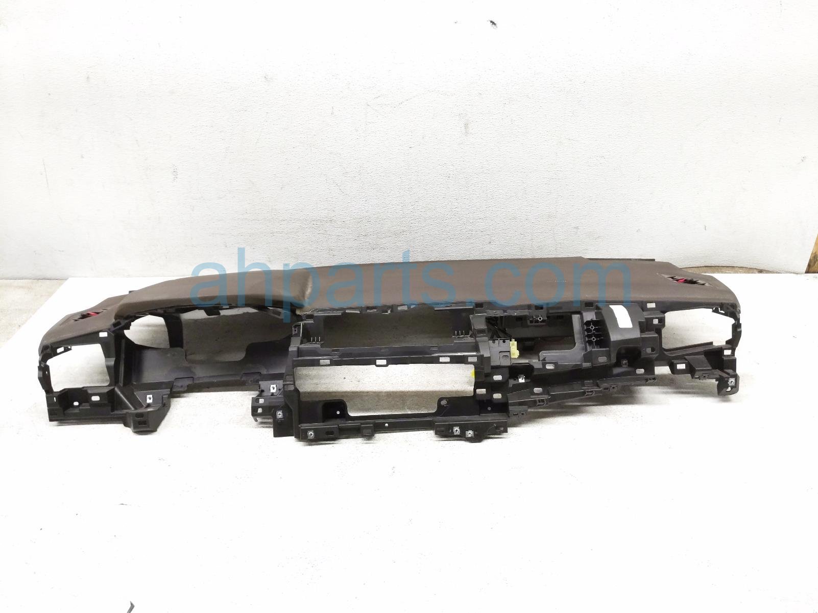 $599 Nissan DASHBOARD W/ AIRBAG