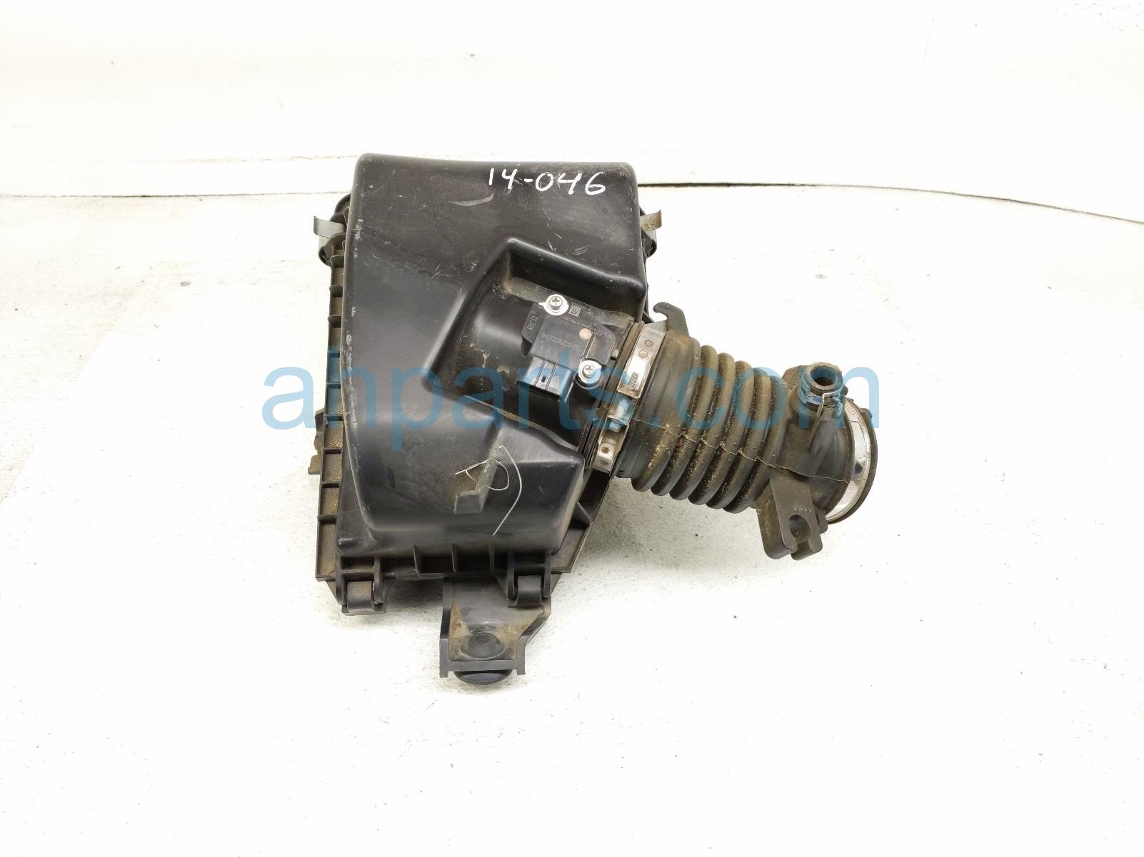 $49 Honda AIR CLEANER INTAKE BOX W/MAF $49 Honda AIR CLEANER INTAKE BOX W/MAF