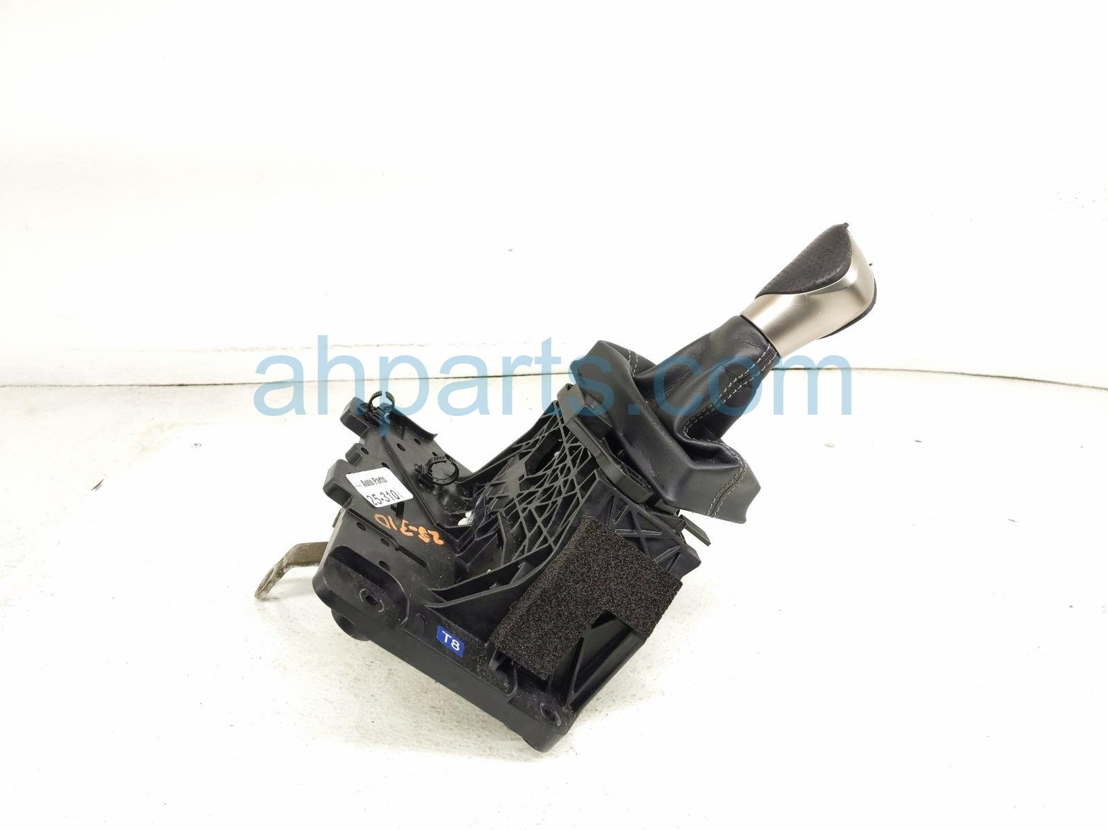 Lexus M.T FLOOR SHIFTER W/KNOB ASSY Lexus M.T FLOOR SHIFTER W/KNOB ASSY