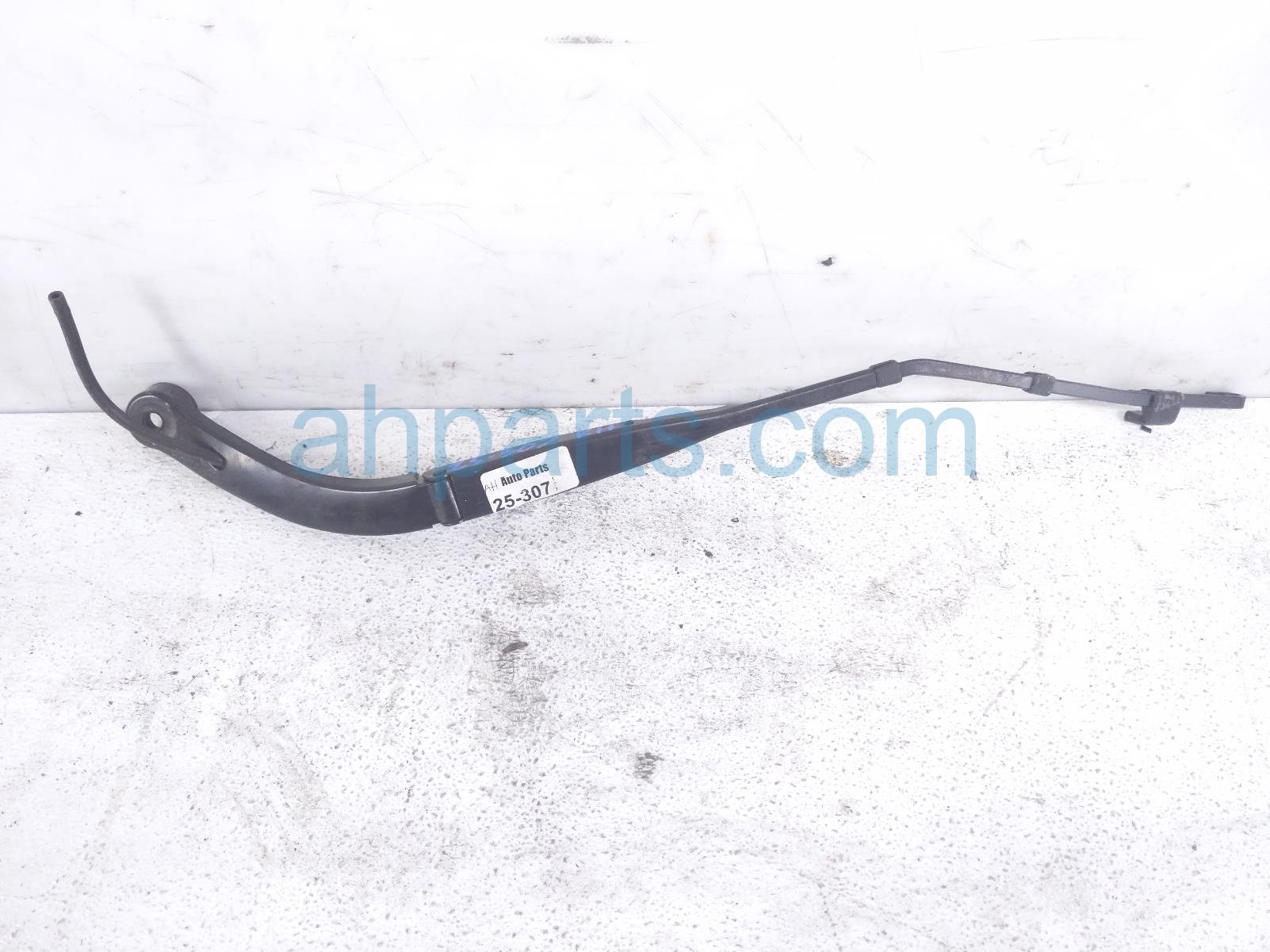 Passenger WINDSHIELD WIPER ARM