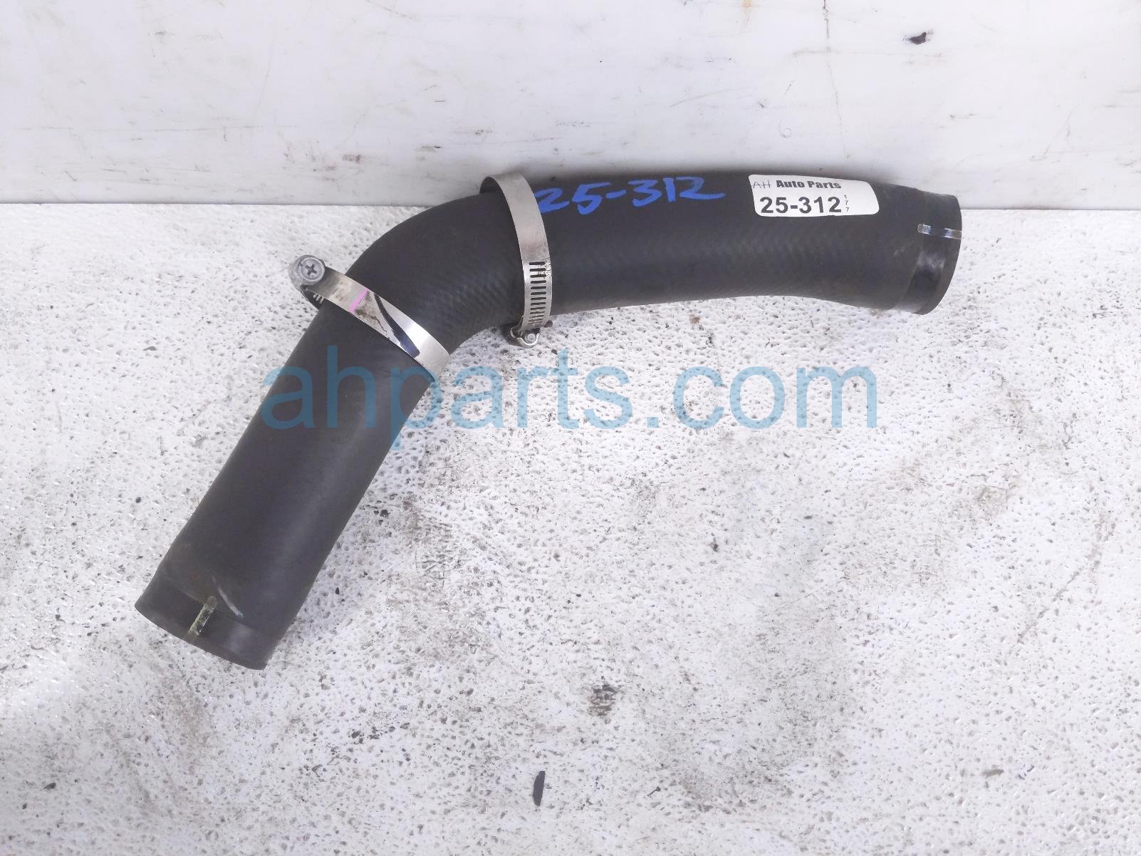 Honda INTERCOOLER OUTLET HOSE - 1.5