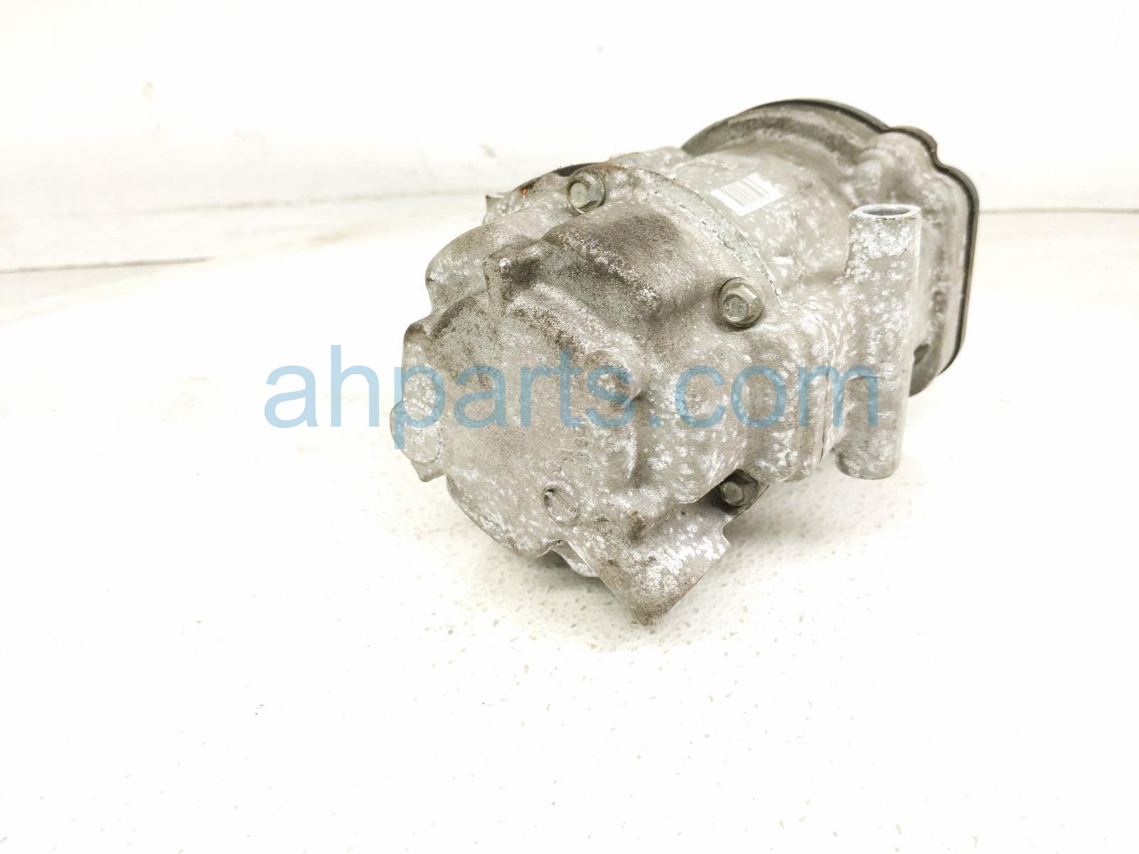 2019 Toyota Rav 4 Air + Clutch Ac Pump / Compressor 88370 33040 Replacement 2019 Toyota Rav 4 Air + Clutch Ac Pump / Compressor 88370 33040 Replacement thumbnail