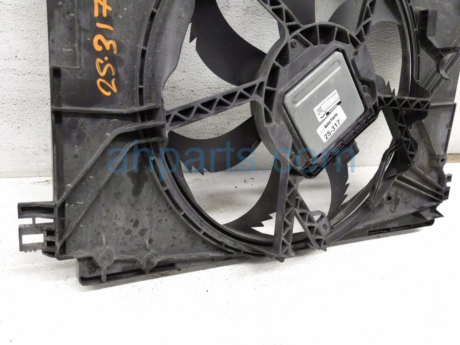 2019 Toyota Rav 4 Cooling Radiator Fan Assembly 16360 31500 Replacement 2019 Toyota Rav 4 Cooling Radiator Fan Assembly 16360 31500 Replacement thumbnail