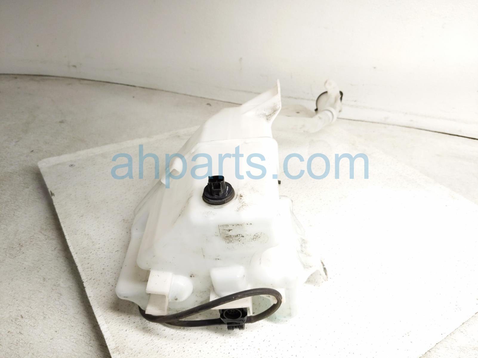 2019 Toyota Rav 4 Windshield Washer Reservoir Tank 85315 0R060 Replacement 2019 Toyota Rav 4 Windshield Washer Reservoir Tank 85315 0R060 Replacement thumbnail