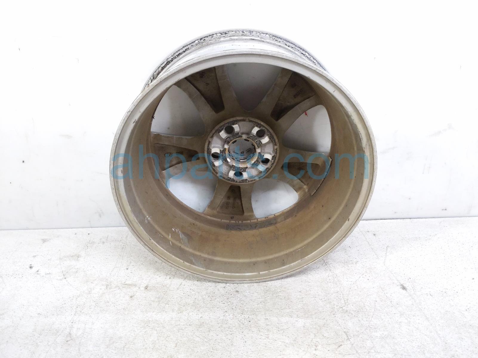 2019 Toyota Rav 4 Front Driver Wheel / Rim 42611 0R240 Replacement 2019 Toyota Rav 4 Front Driver Wheel / Rim 42611 0R240 Replacement thumbnail