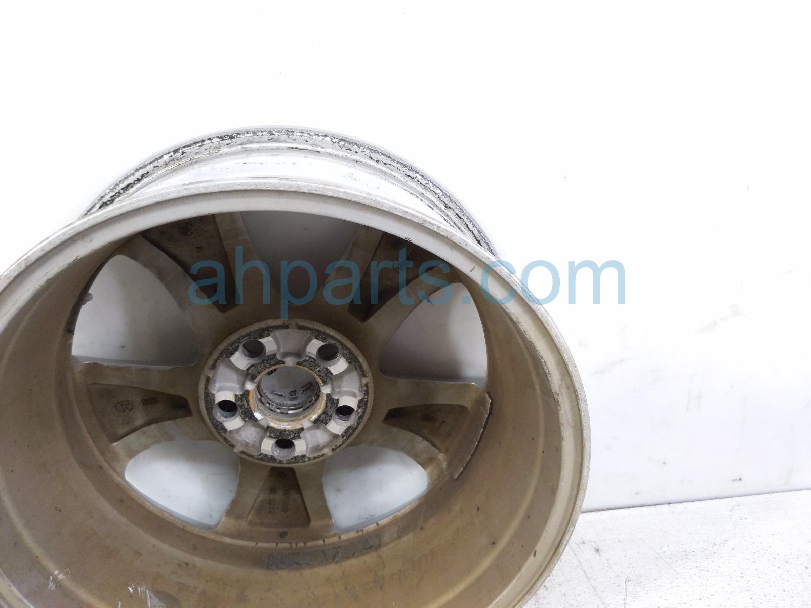 2019 Toyota Rav 4 Front Driver Wheel / Rim 42611 0R240 Replacement 2019 Toyota Rav 4 Front Driver Wheel / Rim 42611 0R240 Replacement thumbnail