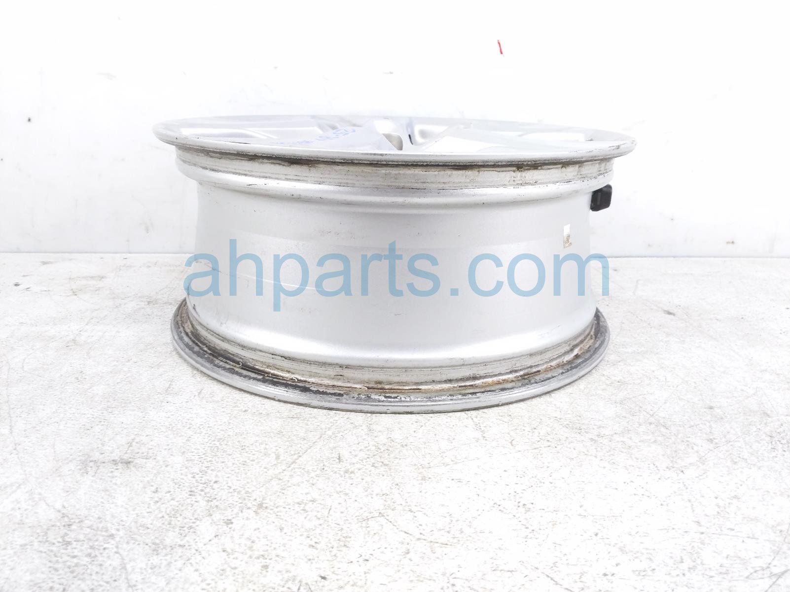 2019 Toyota Rav 4 Rear Driver Wheel / Rim 42611 0R240 Replacement 2019 Toyota Rav 4 Rear Driver Wheel / Rim 42611 0R240 Replacement thumbnail