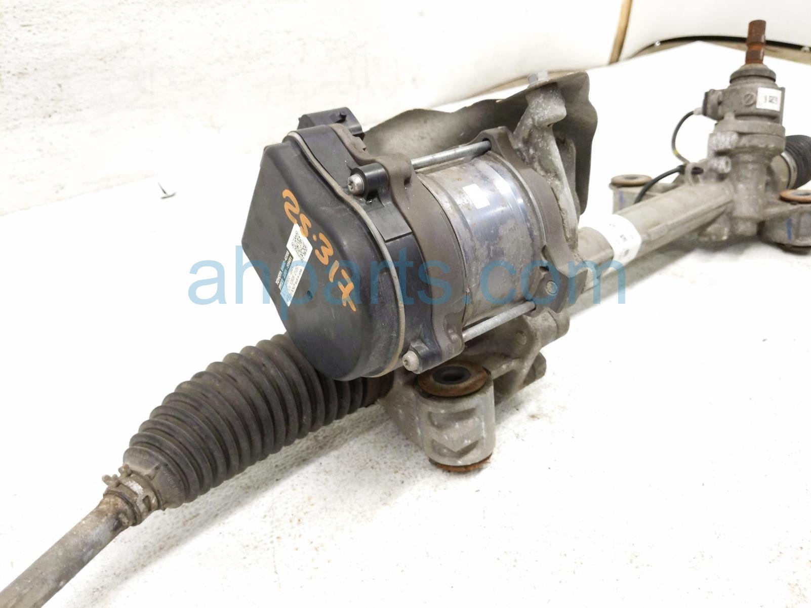 2019 Toyota Rav 4 And / Gear Box Power Steering Rack & Pinion 44250 0R050 Replacement 2019 Toyota Rav 4 And / Gear Box Power Steering Rack & Pinion 44250 0R050 Replacement thumbnail