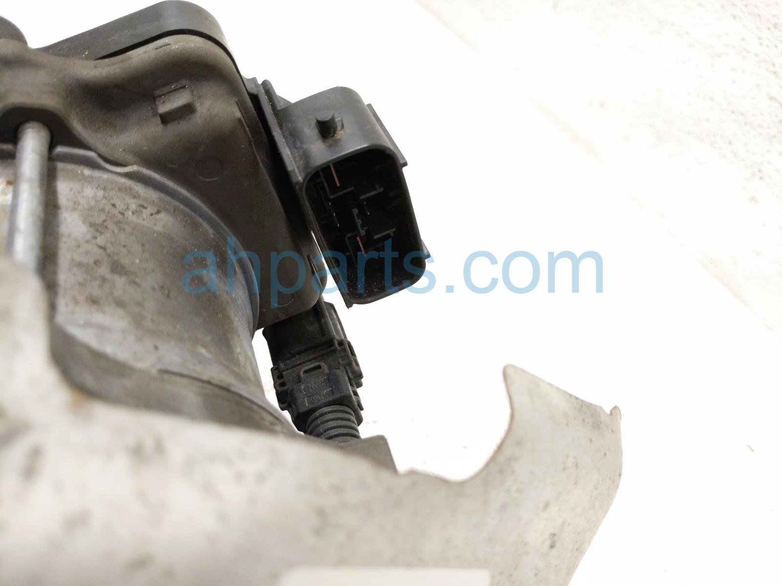 2019 Toyota Rav 4 And / Gear Box Power Steering Rack & Pinion 44250 0R050 Replacement 2019 Toyota Rav 4 And / Gear Box Power Steering Rack & Pinion 44250 0R050 Replacement thumbnail